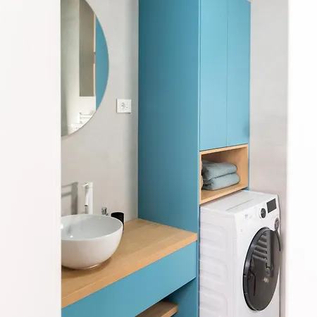 Bubbly Apartment